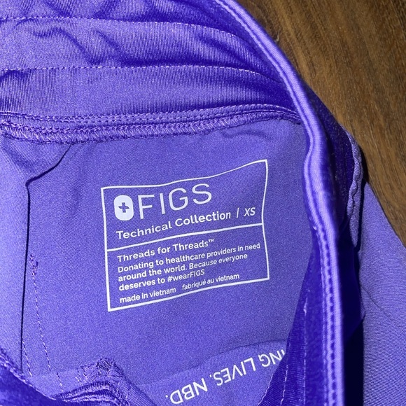 Purple Technical Collection XS jogger Figs bottoms - Picture 2 of 3